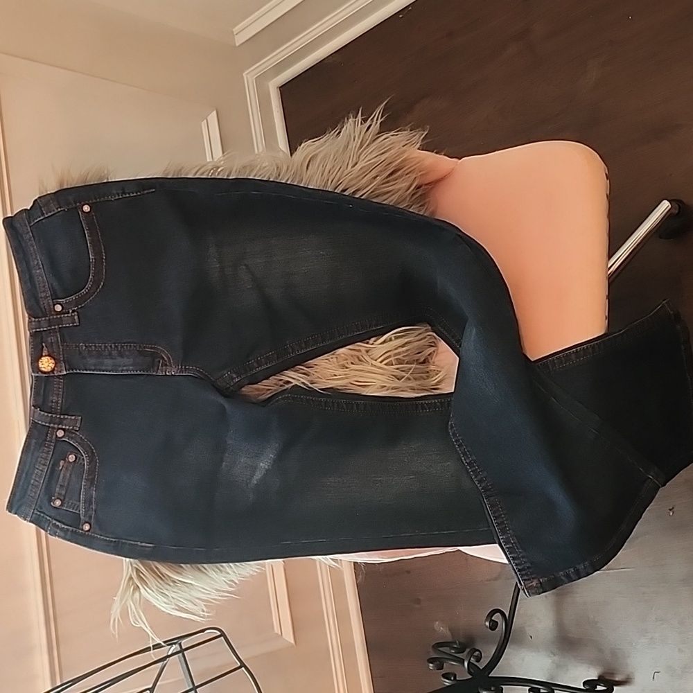 Jeans by V Cristina size 8 has stretch very beautiful never worn dark denim
